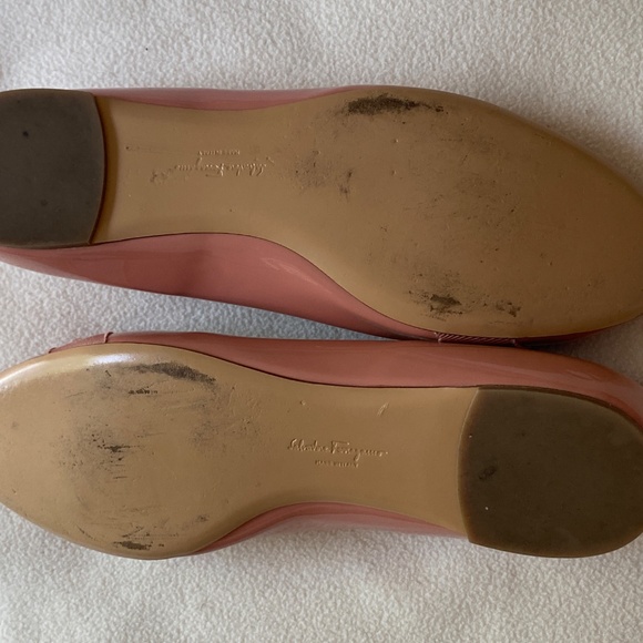 Ferragamo Vara Flats - Picture 3 of 3